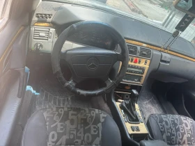 Mercedes-Benz E 220, снимка 3