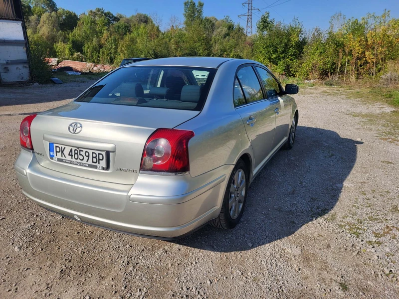 Toyota Avensis 1.8, снимка 4 - Автомобили и джипове - 47329324