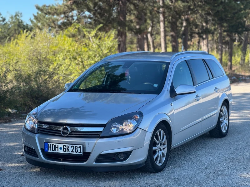 Opel Astra, снимка 1 - Автомобили и джипове - 47590270