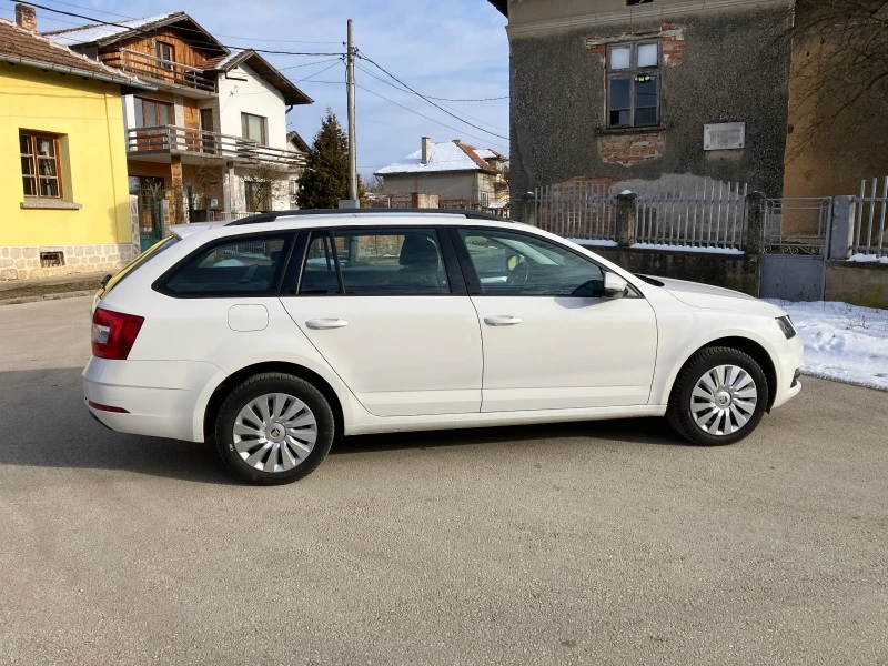 Skoda Octavia, снимка 5 - Автомобили и джипове - 49251000