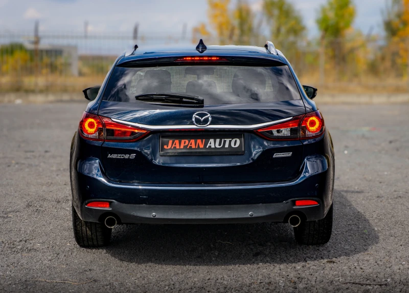 Mazda 6 2.2D МНОГО ДОБРО СЪСТОЯНИЕ!!!, снимка 5 - Автомобили и джипове - 51891934