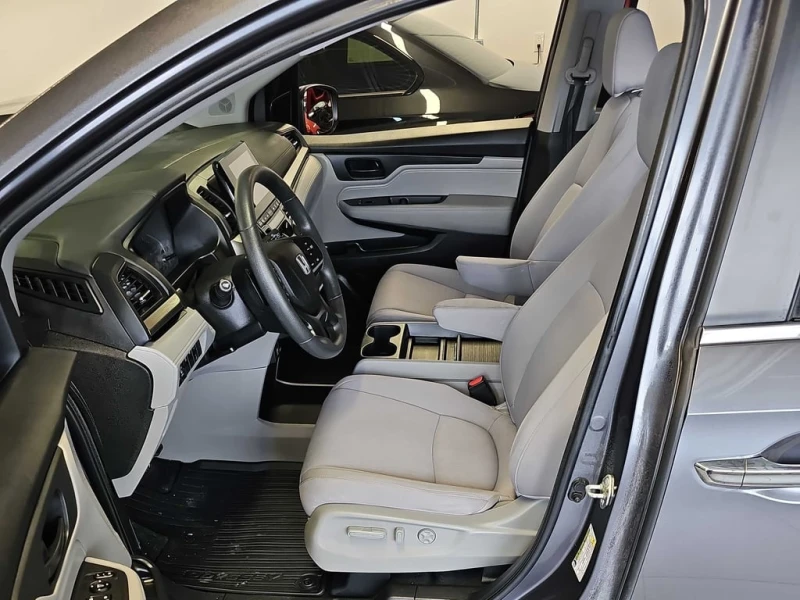 Honda Odyssey * Auto * CARFAX * БЕЗ ПЪРВОНАЧАЛНА ВНОСКА, снимка 5 - Автомобили и джипове - 53288199