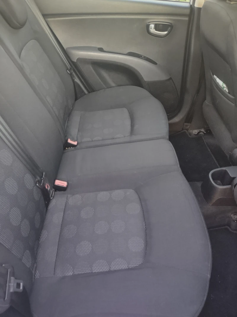 Hyundai I10, снимка 10 - Автомобили и джипове - 53458818