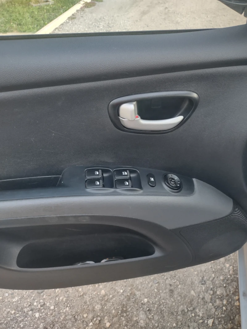 Hyundai I10, снимка 5 - Автомобили и джипове - 53458818