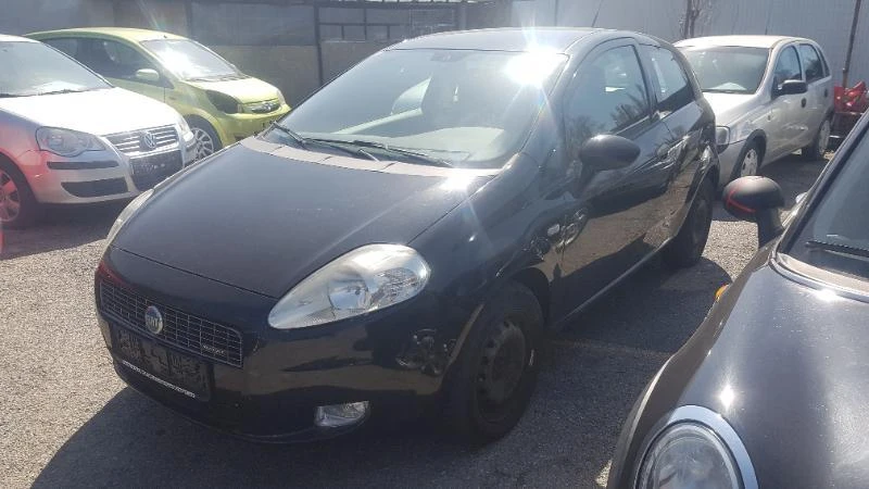 Fiat Punto 1.3, снимка 2 - Автомобили и джипове - 40838877