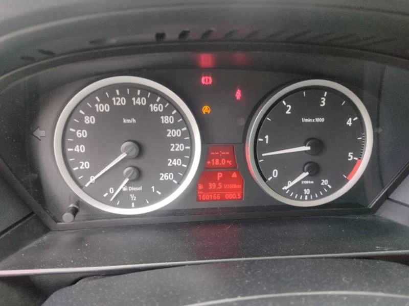 BMW 530 xd 231ps NAVI КОЖА, снимка 14 - Автомобили и джипове - 36971960