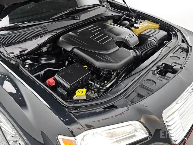 Chrysler 300c 3.6i - изображение 5
