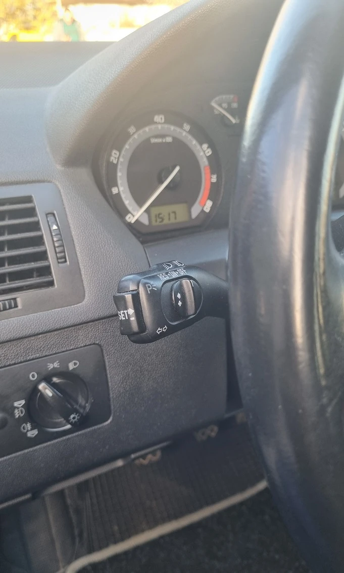 Skoda Fabia 1.4 I, снимка 12 - Автомобили и джипове - 52507537