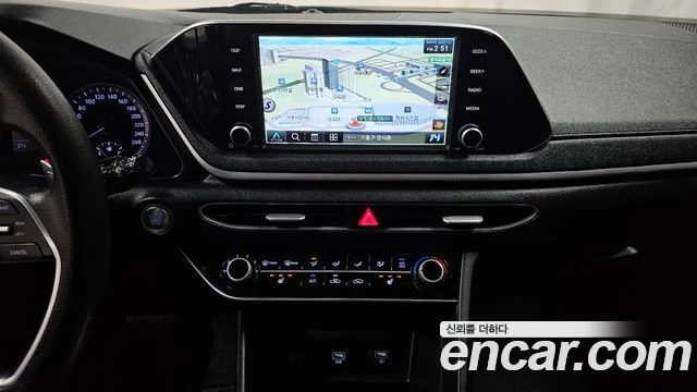 Hyundai Sonata, снимка 12 - Автомобили и джипове - 56089297