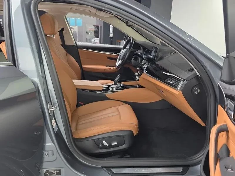 BMW 520, снимка 11 - Автомобили и джипове - 56690225