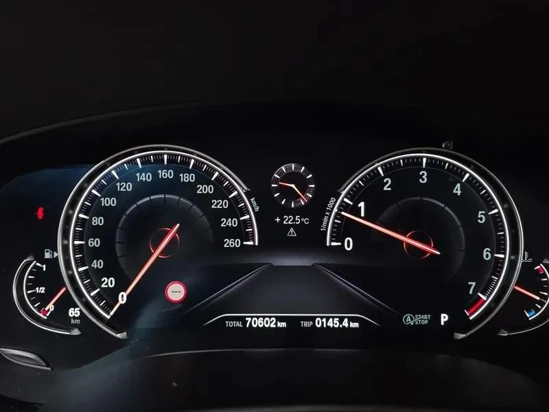 BMW 520, снимка 8 - Автомобили и джипове - 56690225