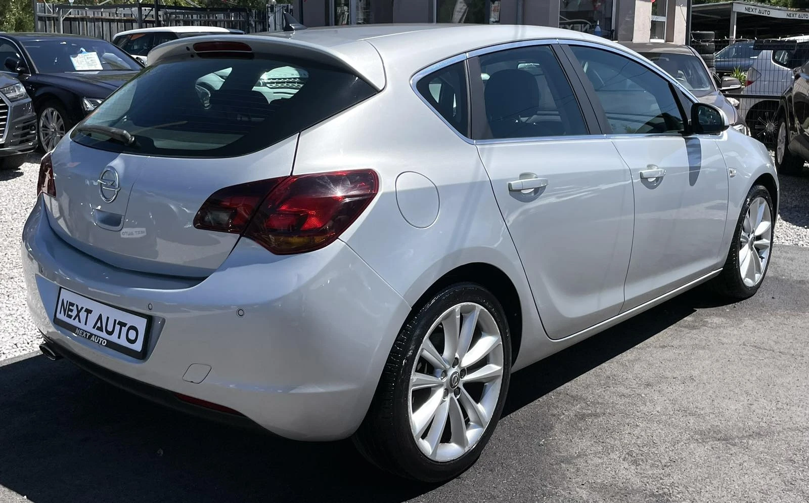 Opel Astra 1.4i 140HP БЕНЗИН/ГАЗ - изображение 5