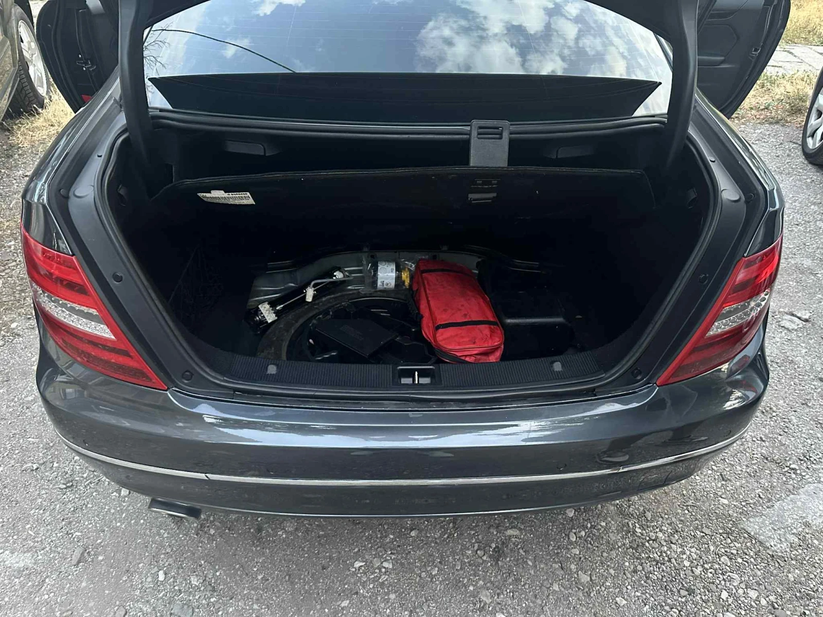 Mercedes-Benz C 220  - изображение 5