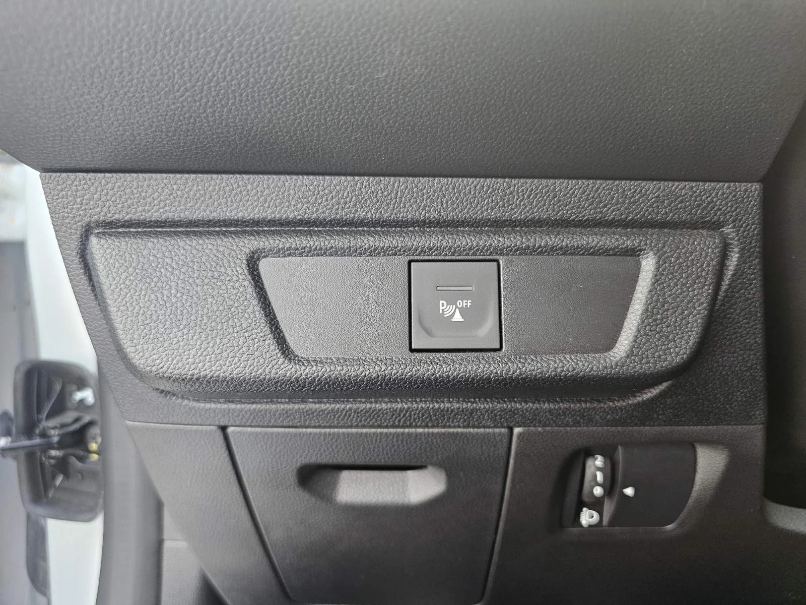 Dacia Sandero 1.0 TCe 66 hp - изображение 9
