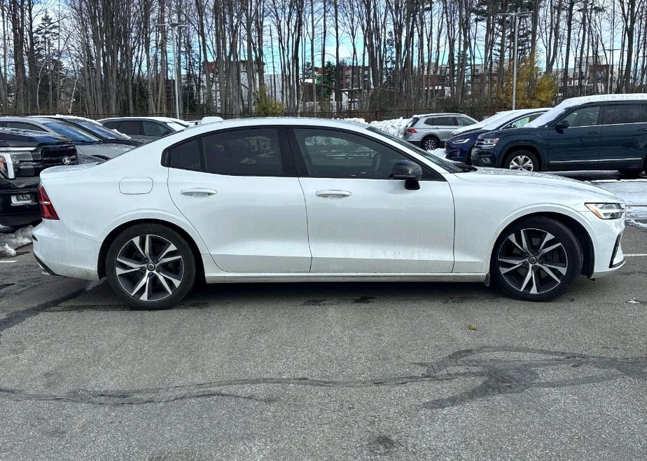 Volvo S60 2.0L T5 R-design - изображение 3