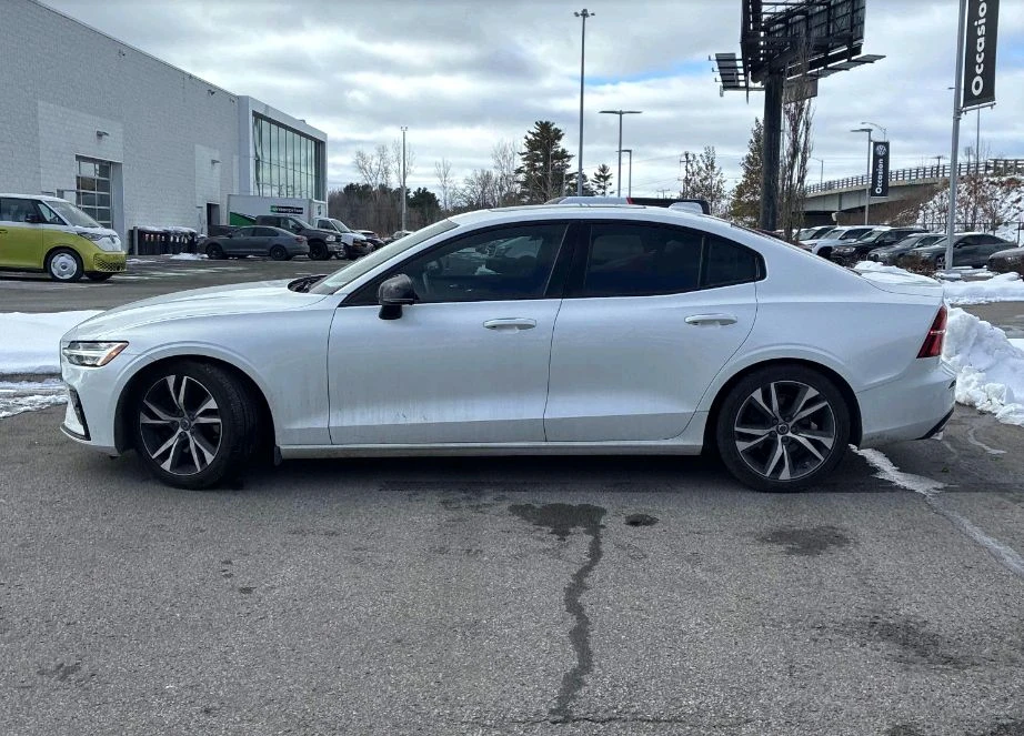 Volvo S60 2.0L T5 R-design - изображение 2