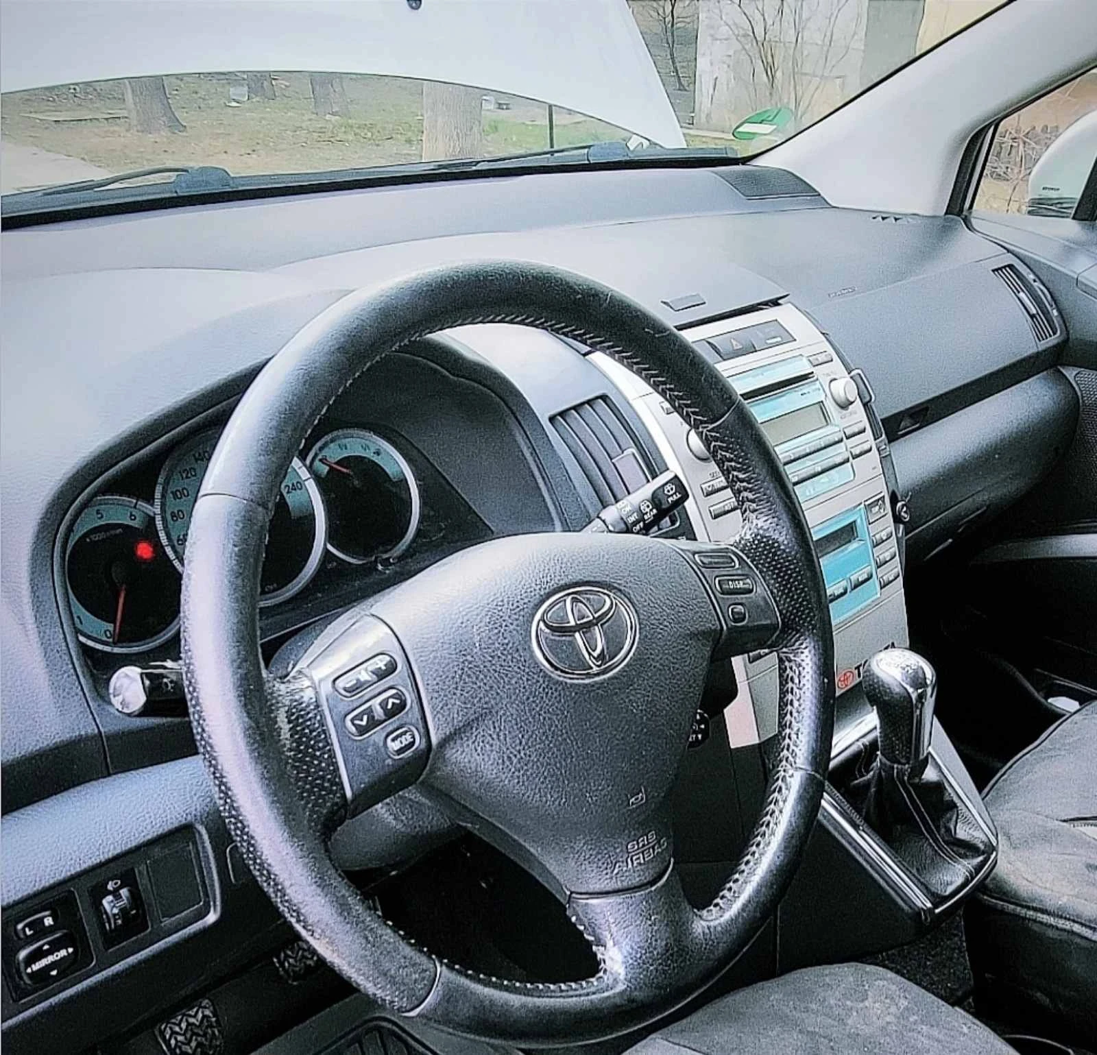 Toyota Corolla verso Toyota Corolla verso 2.2-190k.s g d4d-dcat 2009�.� | Mobile.bg � ����������� 9
