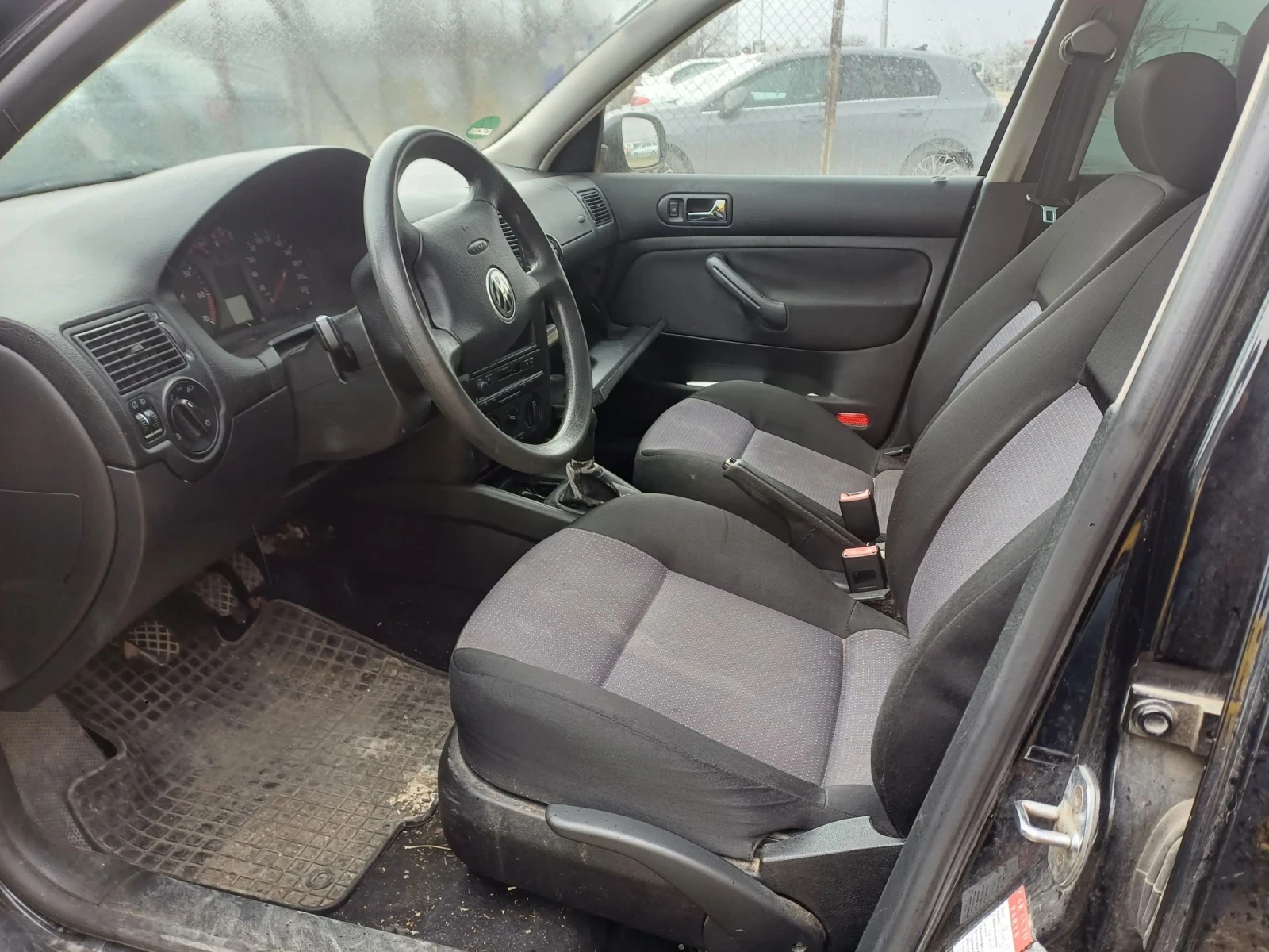 VW Golf 1.4 , снимка 5 - Автомобили и джипове - 53922377