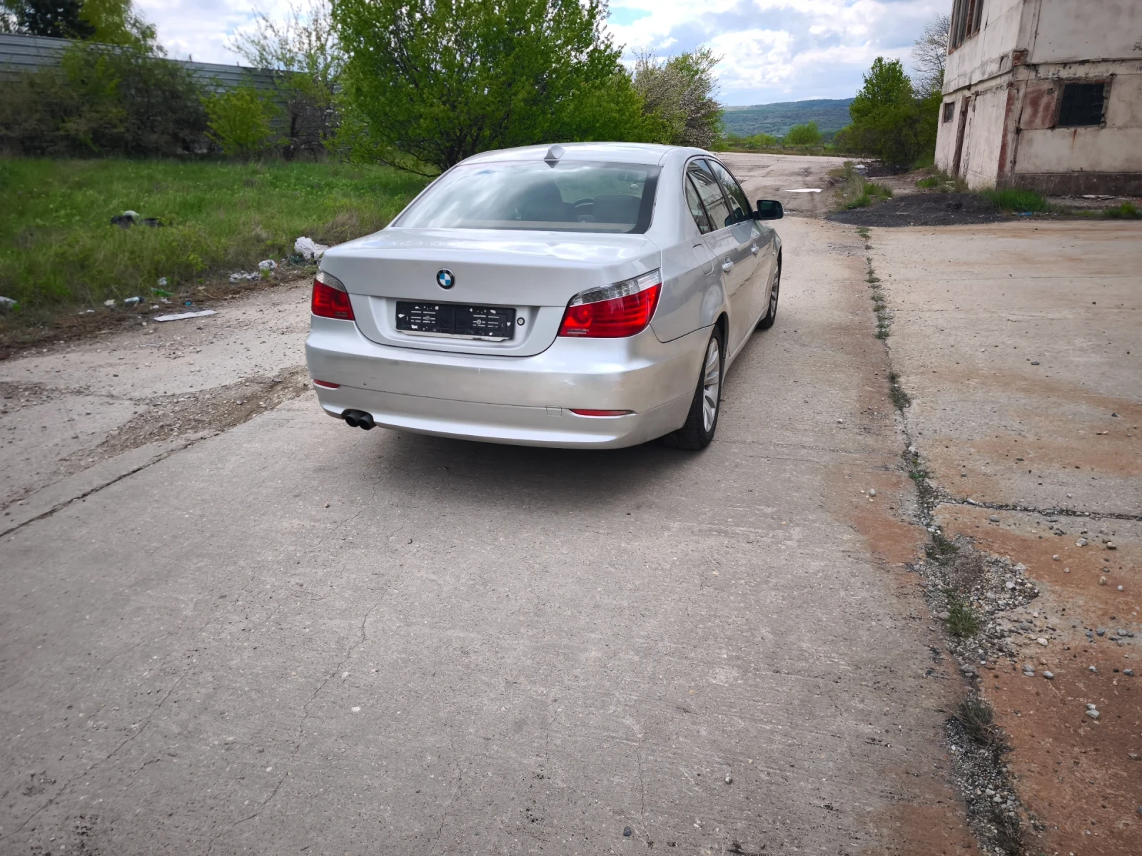 BMW 530, снимка 9 - Автомобили и джипове - 54383533