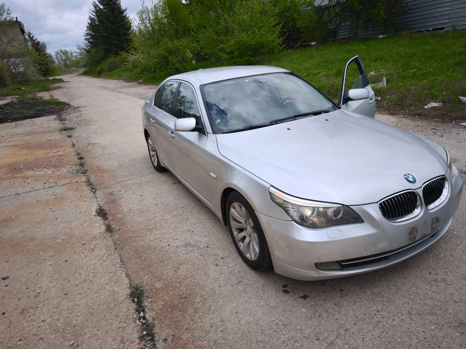 BMW 530, снимка 2 - Автомобили и джипове - 54383533