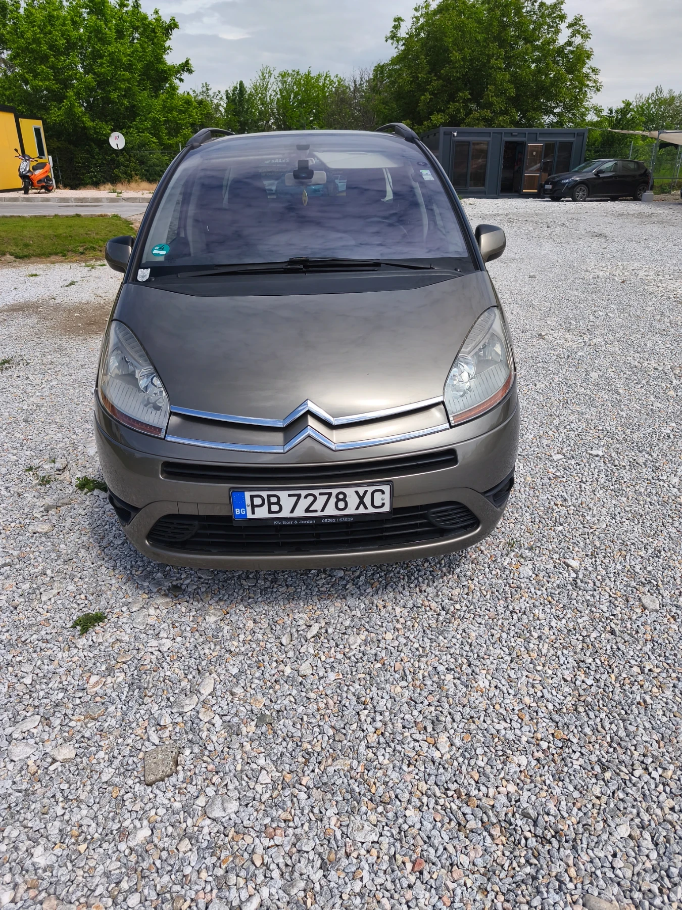 Citroen Grand C4 Picasso, снимка 2 - Автомобили и джипове - 54492575
