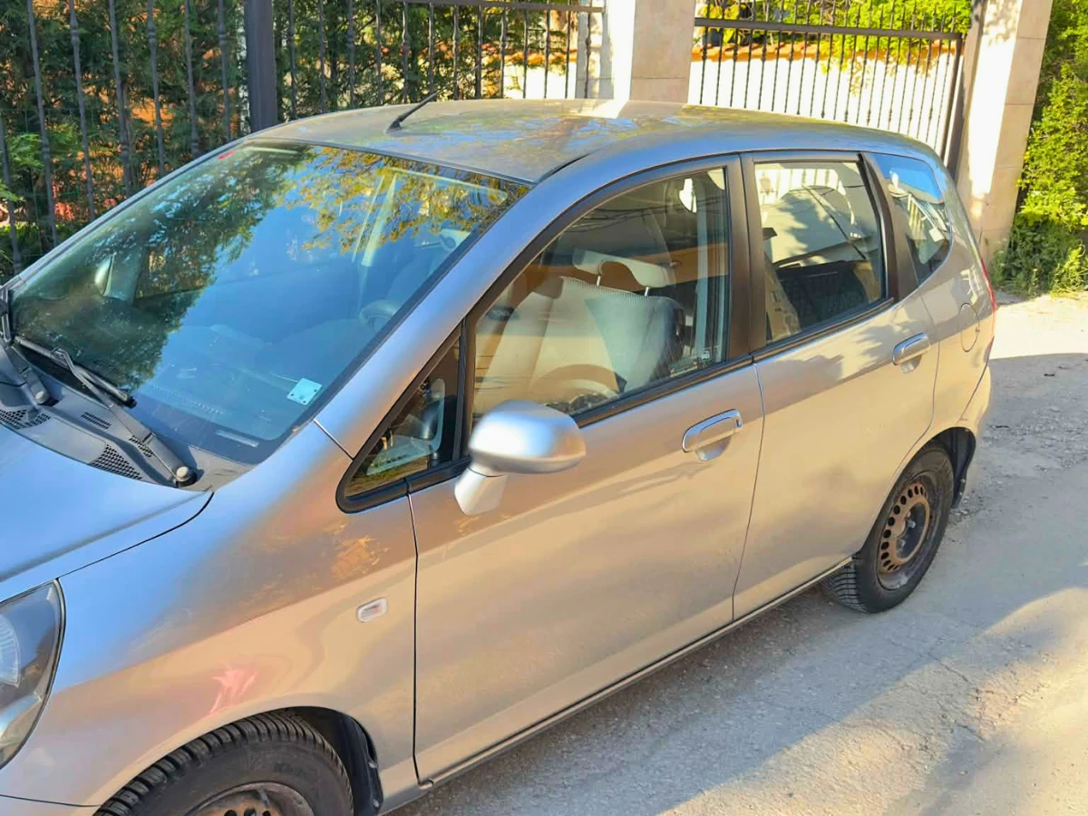 Honda Jazz, снимка 4 - Автомобили и джипове - 54510541