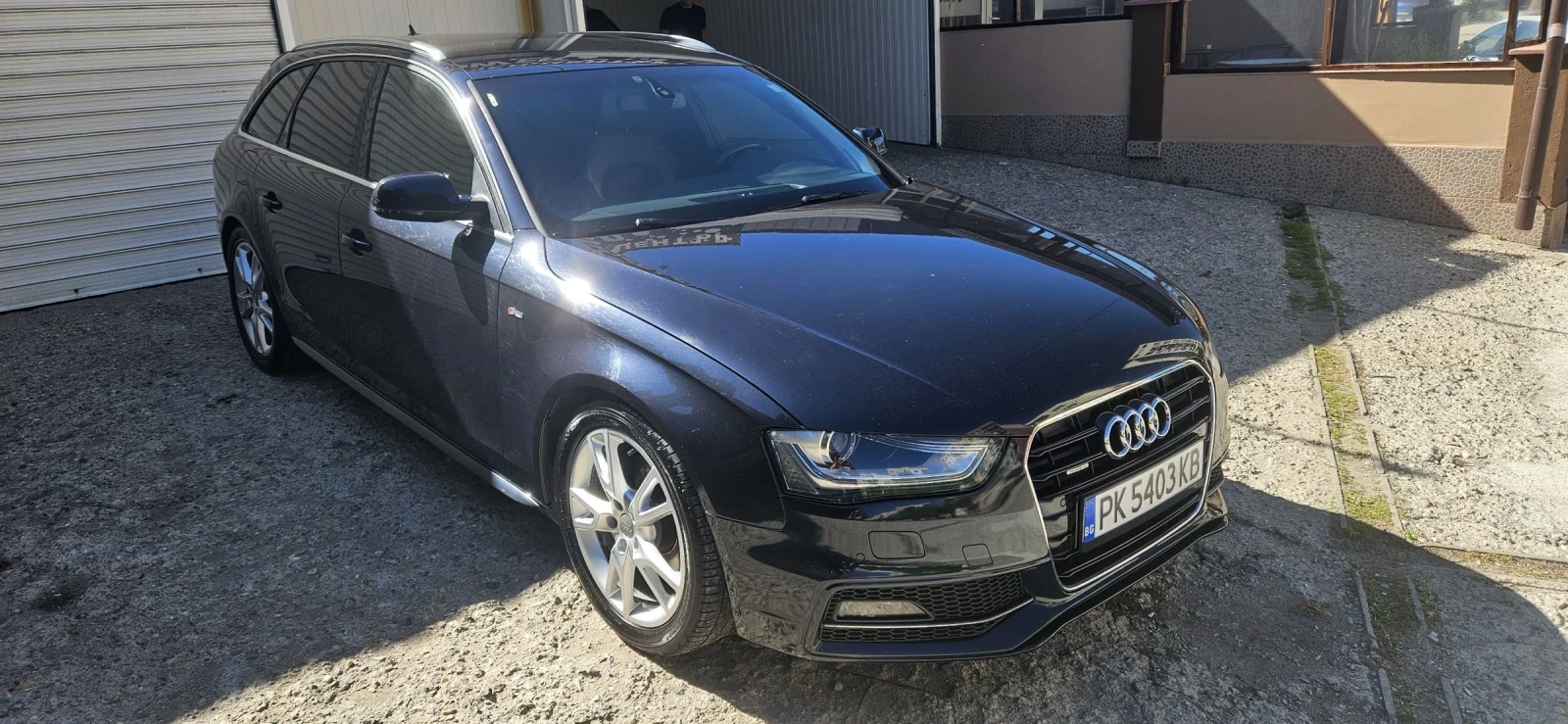 Audi A4 S-line  quattro