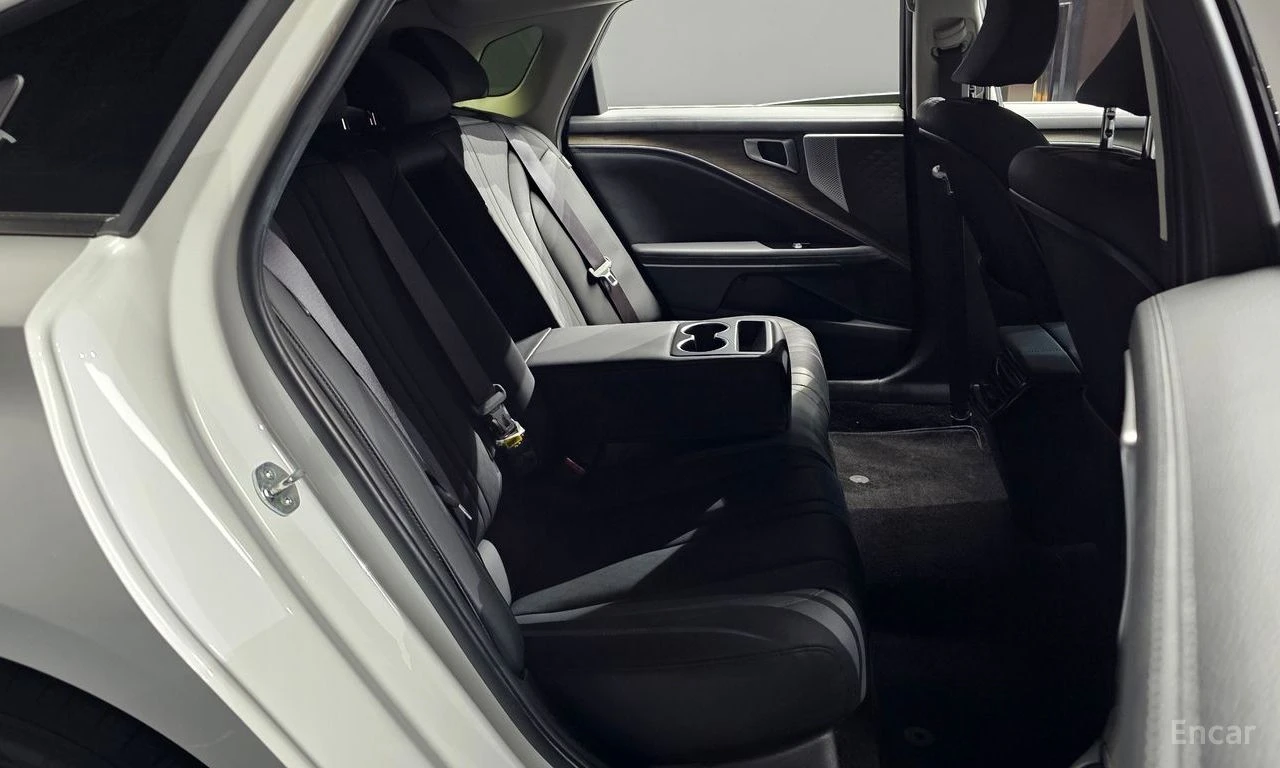 Kia K8 3.5* LPG* ПОДГРЕВ* 360КАМЕРА* LANE* ASSIST* , снимка 15 - Автомобили и джипове - 54577313