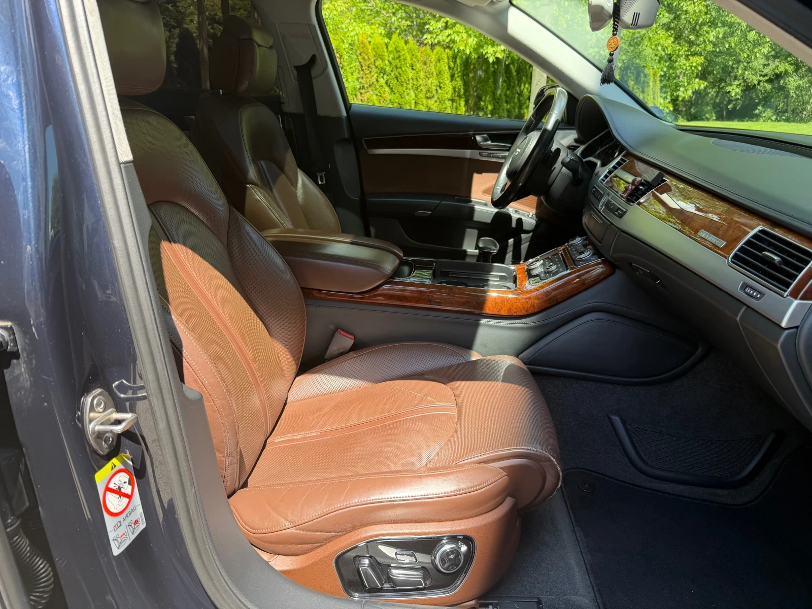 Audi A8 4.2tdi LED, снимка 9 - Автомобили и джипове - 54678035