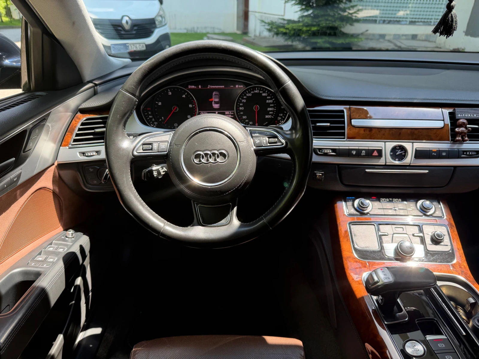 Audi A8 4.2tdi LED, снимка 14 - Автомобили и джипове - 54678035