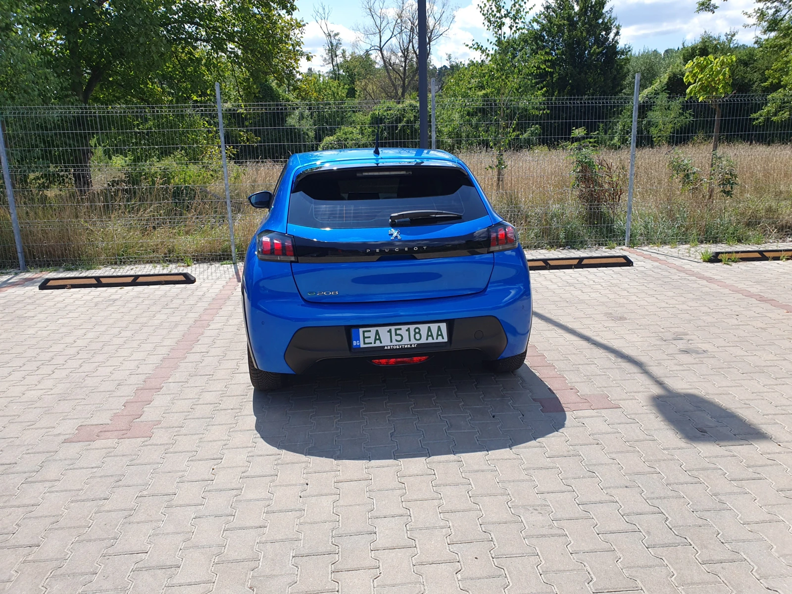 Peugeot 208 Active, снимка 6 - Автомобили и джипове - 54740145