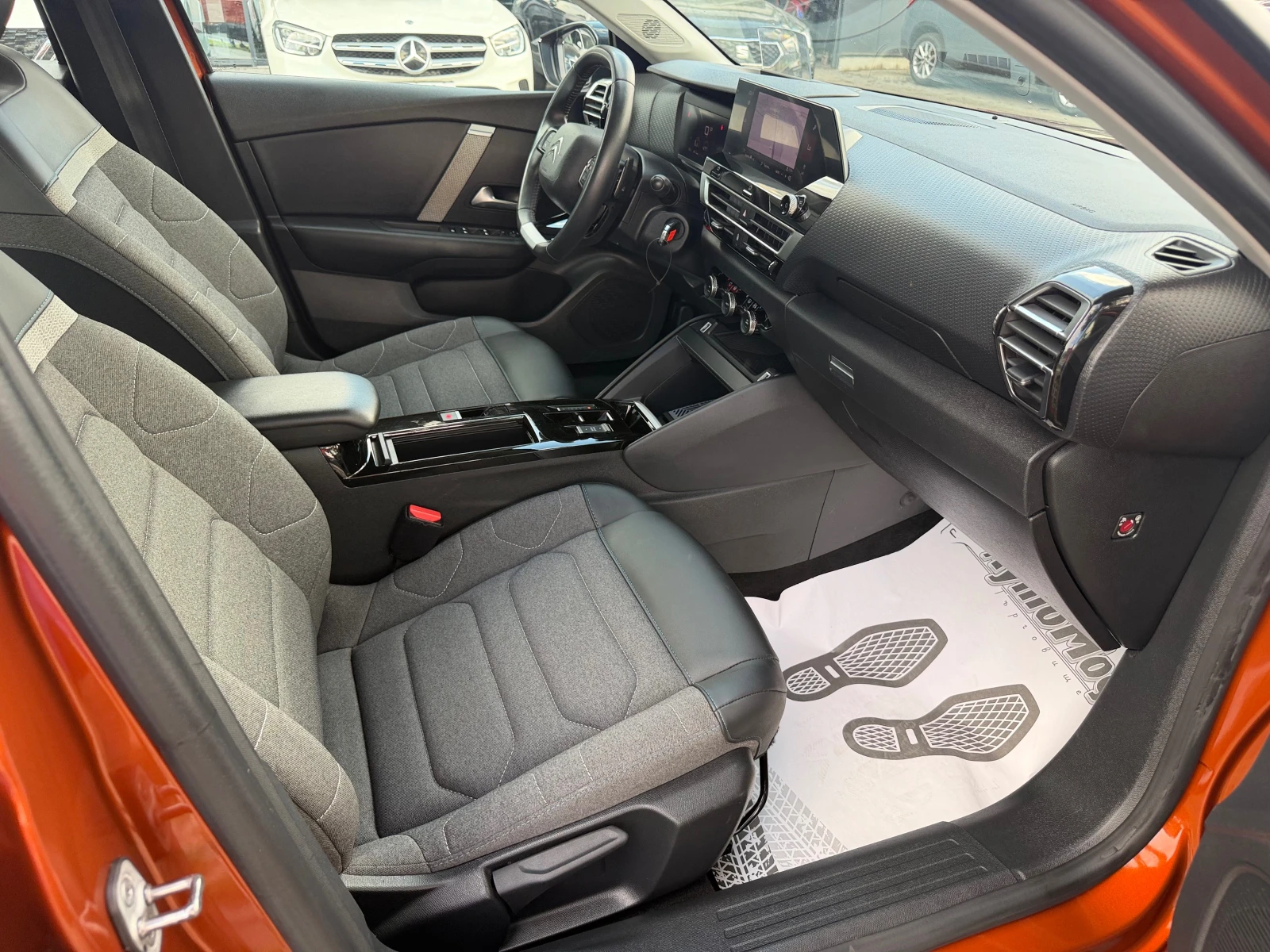 Citroen C4 1.5 AVTOMAT LED KAMERA, снимка 9 - Автомобили и джипове - 55064005