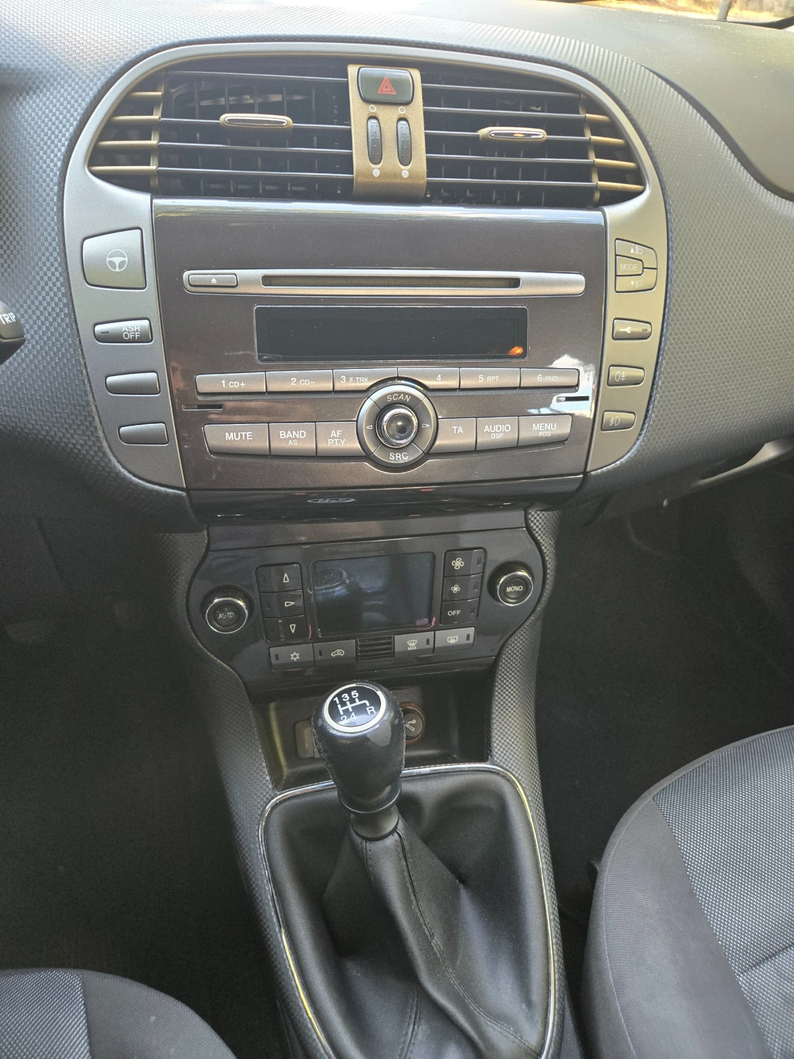 Fiat Bravo Фейслифт, снимка 11 - Автомобили и джипове - 55449080