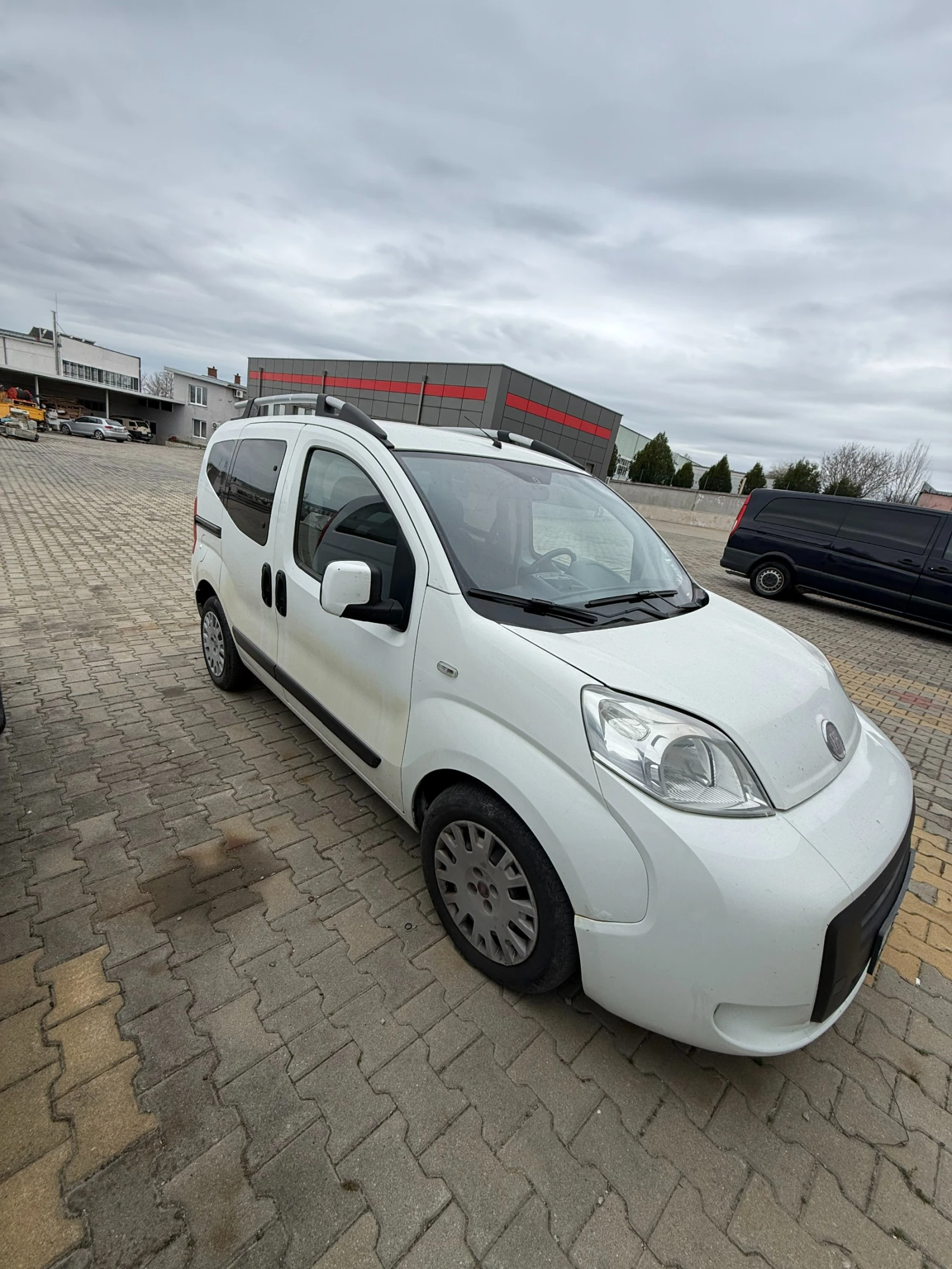 Fiat Qubo, снимка 3 - Автомобили и джипове - 55485881