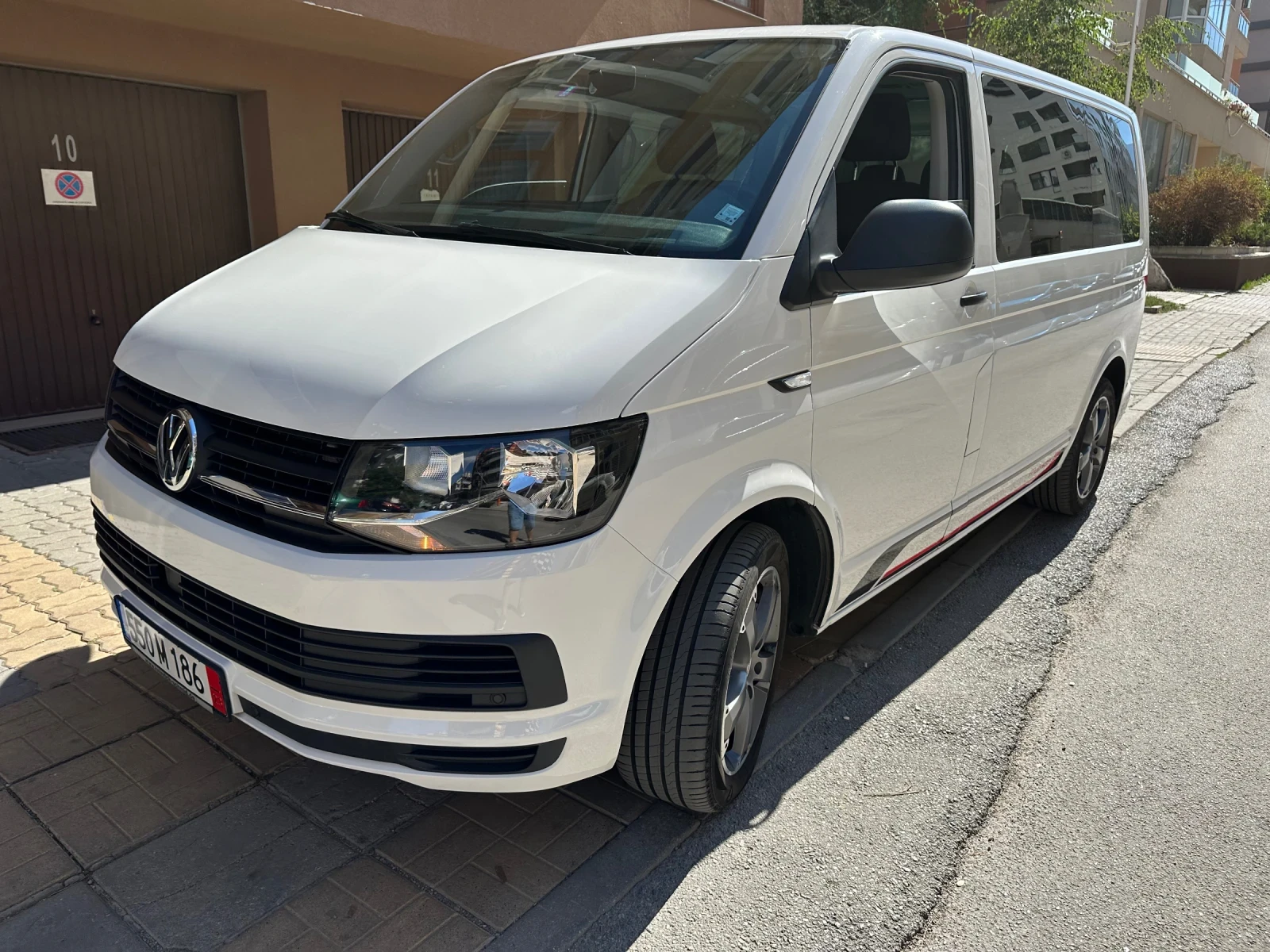 VW Multivan T6 7 места 2.0 150 конски сили, снимка 2 - Автомобили и джипове - 55643131