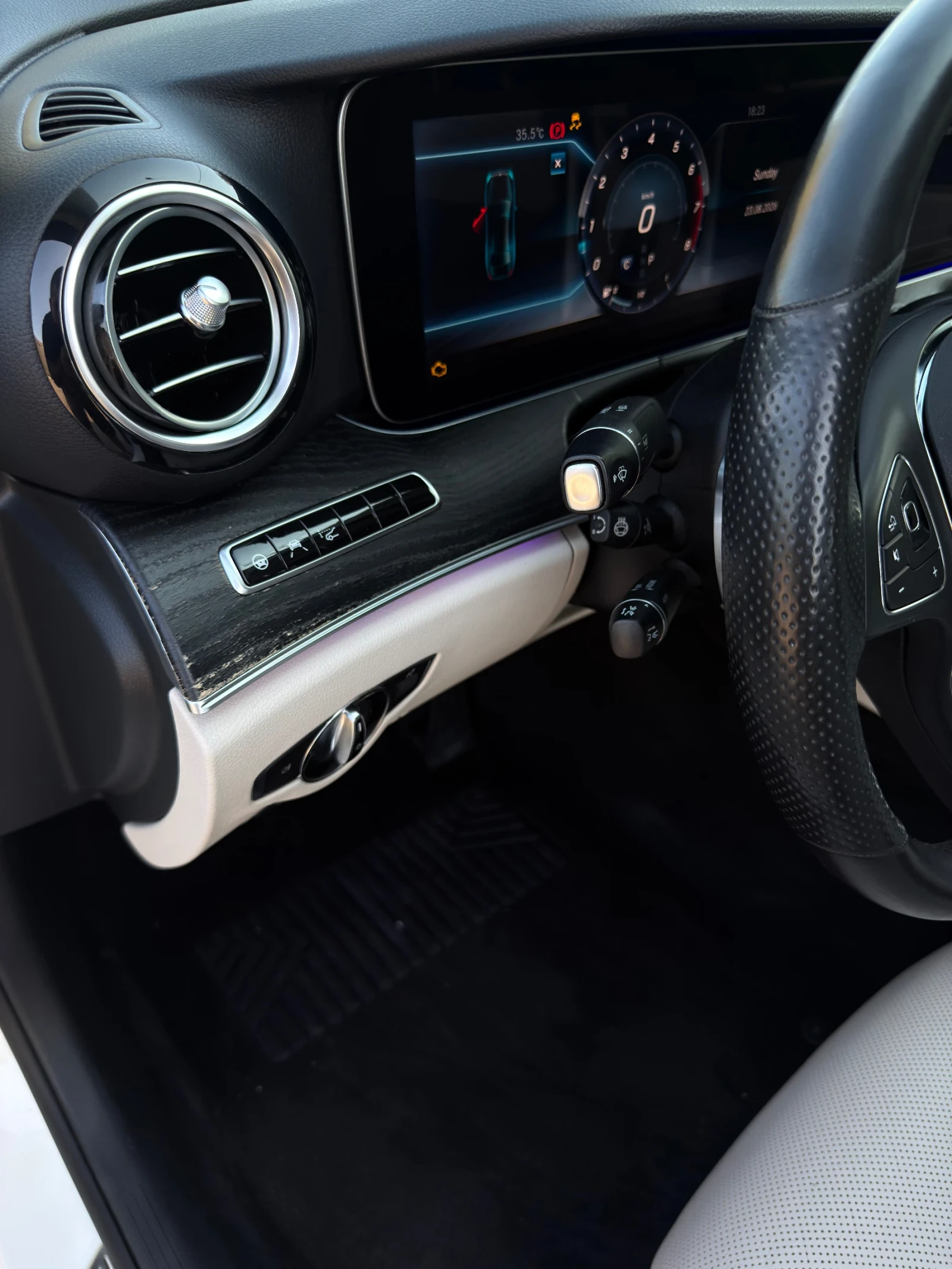 Mercedes-Benz E 400 V6/333HP/ ОБДУХВ./PANO/360/138хил км, снимка 12 - Автомобили и джипове - 55816075