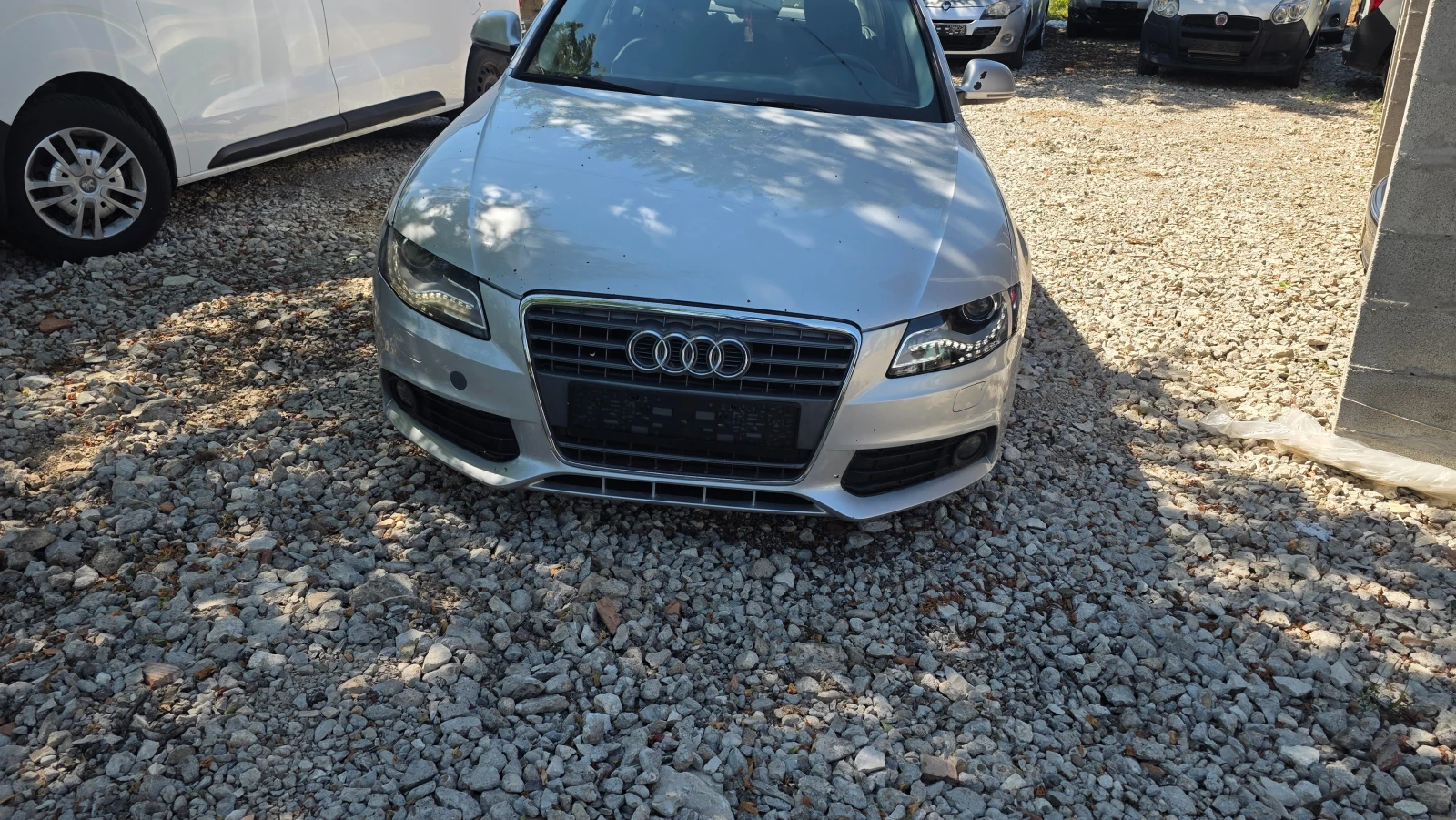 Audi A4 2.0tdi, снимка 8 - Автомобили и джипове - 56087601
