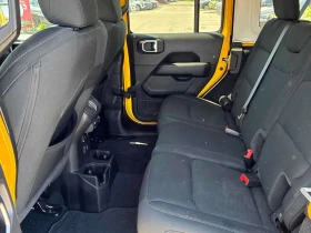 Jeep Wrangler Sahara  CARFAX, снимка 12