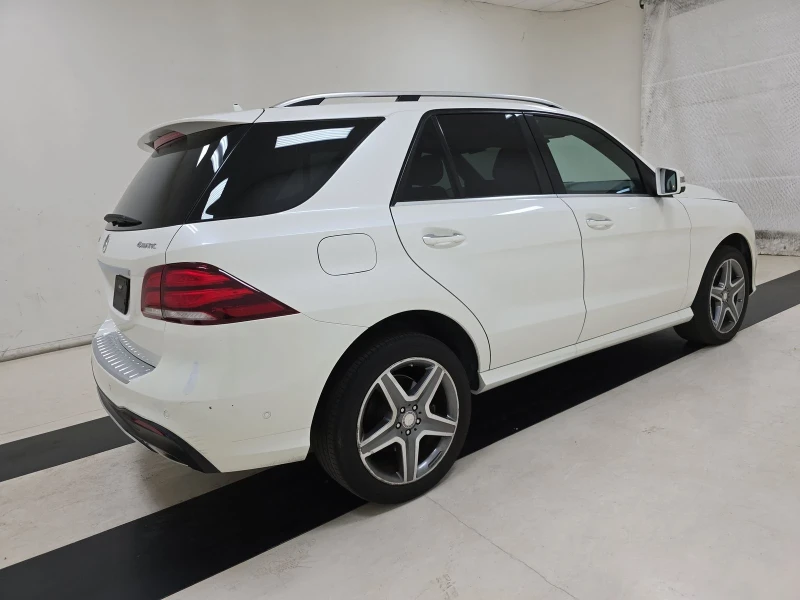 Mercedes-Benz GLE 400, снимка 7 - Автомобили и джипове - 49386569