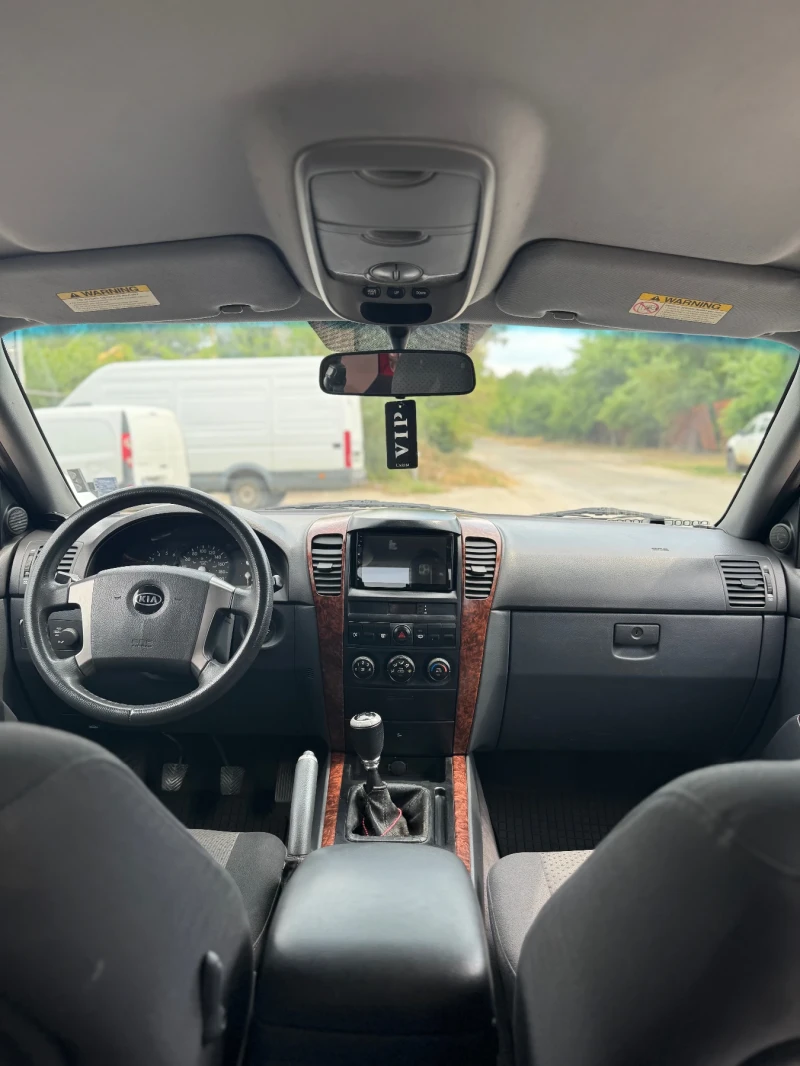 Kia Sorento 2.5 CRDI, снимка 4 - Автомобили и джипове - 52543177