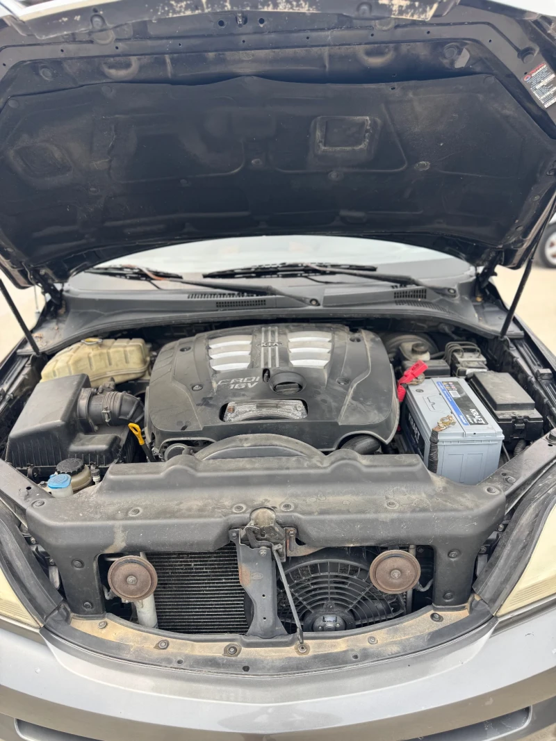 Kia Sorento 2.5 CRDI, снимка 6 - Автомобили и джипове - 52543177