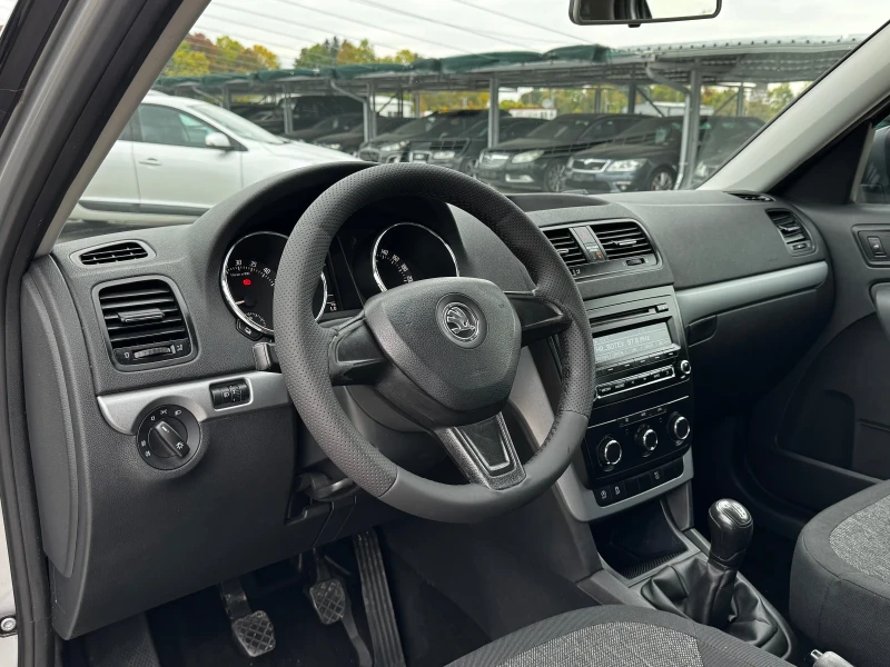 Skoda Yeti 1.6TDI GREENLINE ИТАЛИЯ, снимка 8 - Автомобили и джипове - 52056896