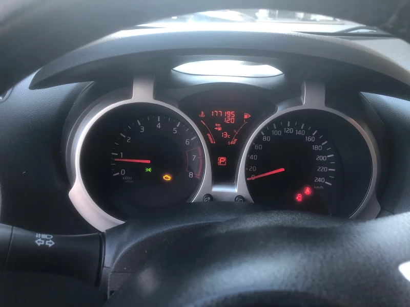 Nissan Juke, снимка 9 - Автомобили и джипове - 52416382