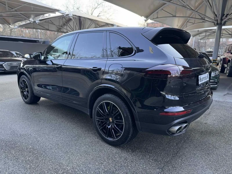 Porsche Cayenne S E Hybrid Platinum Edition - изображение 7