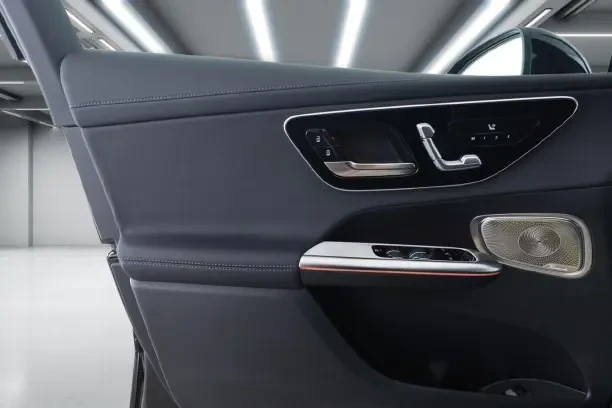 Mercedes-Benz GLC 450d 4Matic = AMG Line = Advanced Plus Гаранция - изображение 4