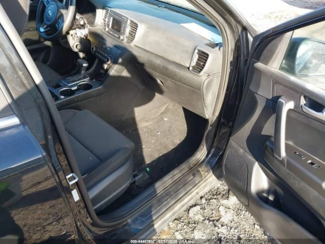 Kia Sportage LX, снимка 6 - Автомобили и джипове - 54297408