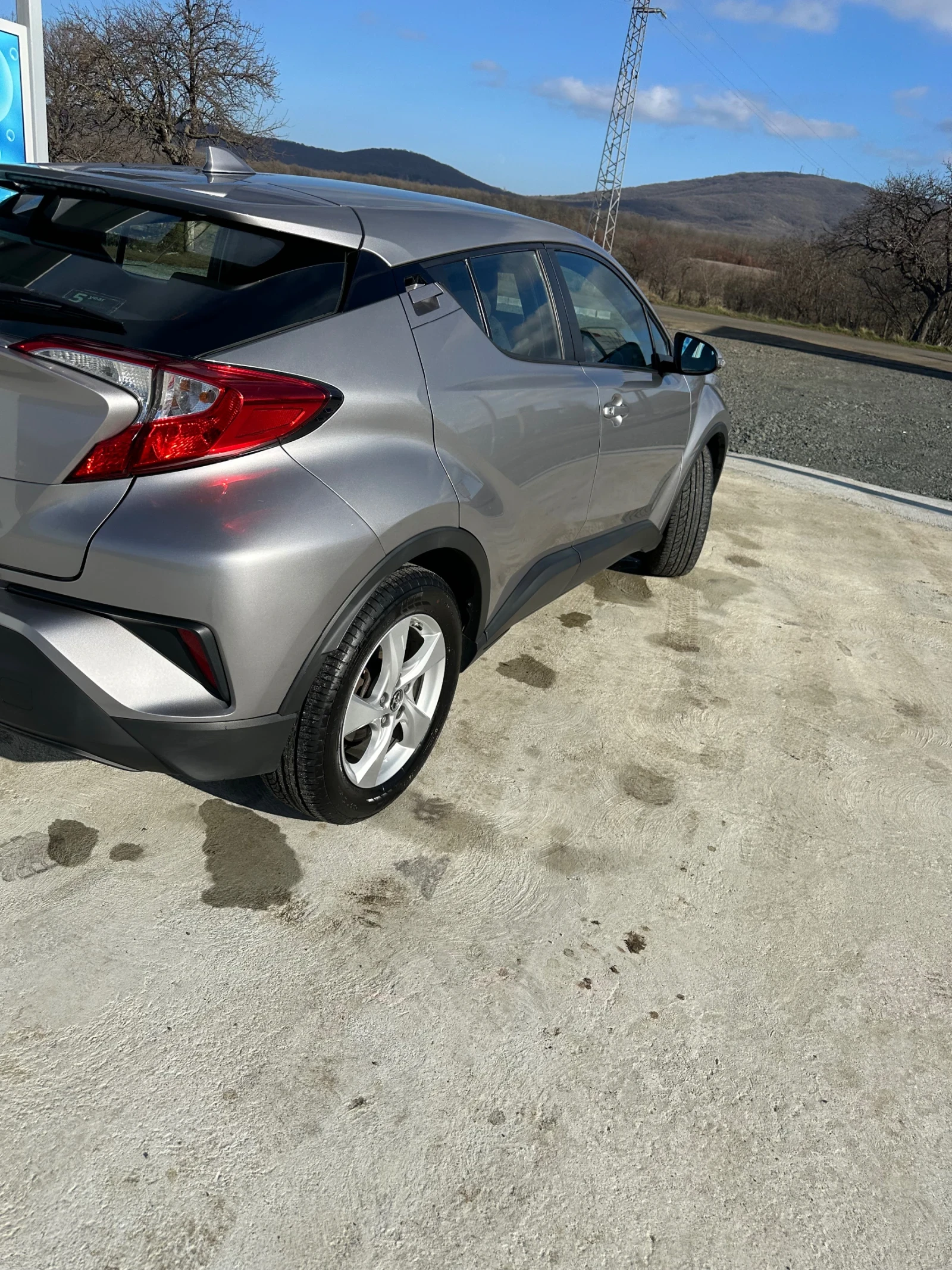 Toyota C-HR  - изображение 2