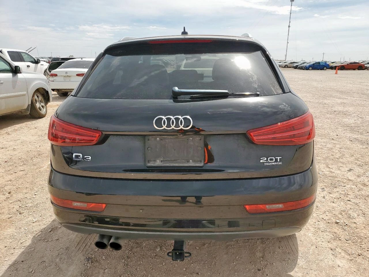 Audi Q3 Premium* ПОДГРЕВИ* КОЖЕН САЛОН* 4x4 - изображение 6