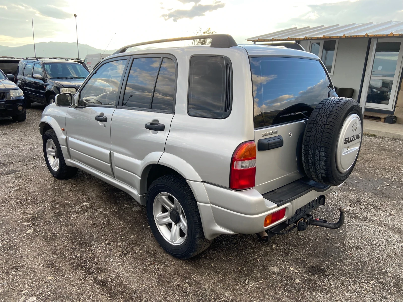 Suzuki Grand vitara 2.0 ГЪРЦИЯ 195000 км - изображение 7