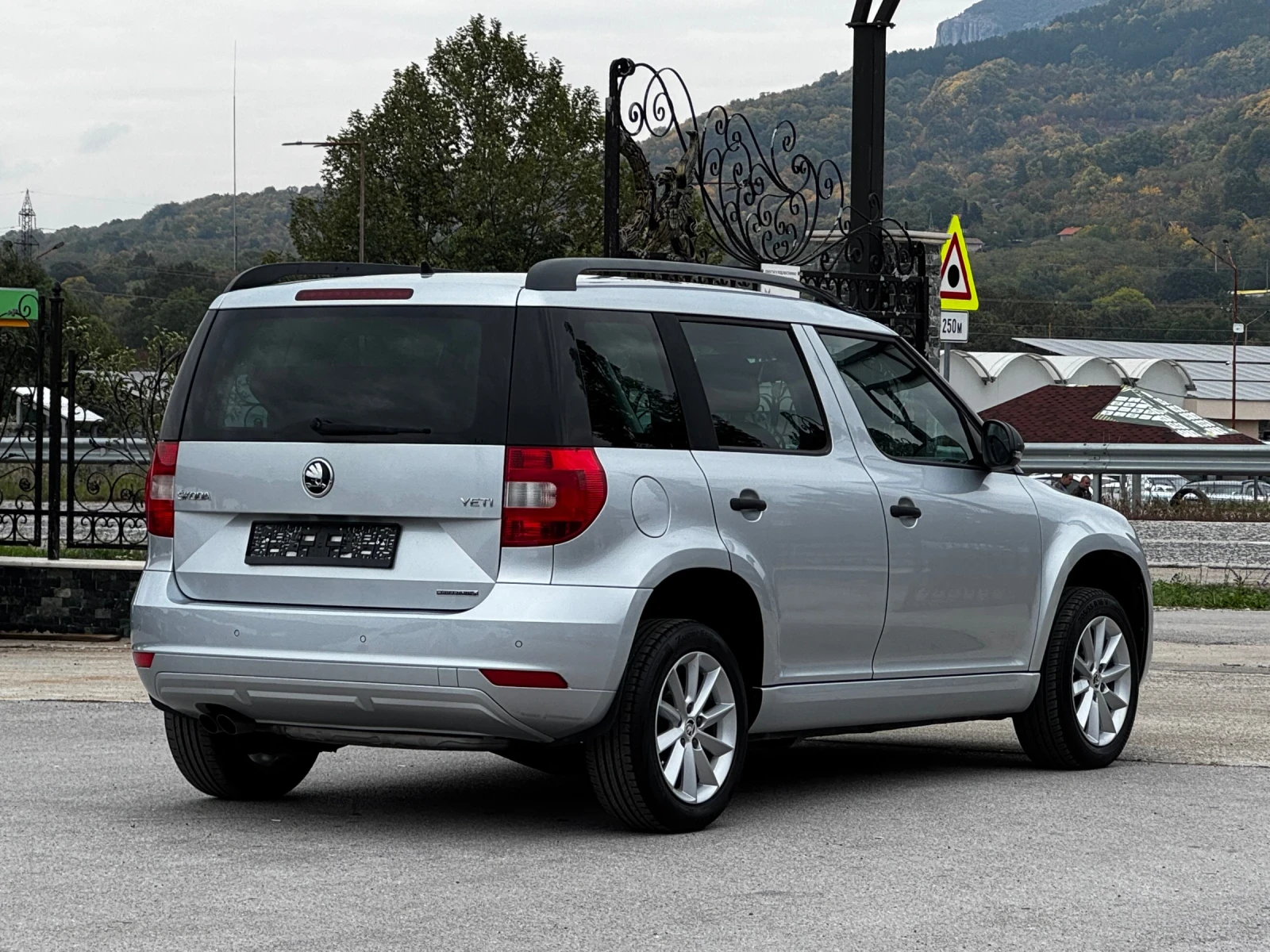 Skoda Yeti 1.6TDI GREENLINE ИТАЛИЯ - изображение 7